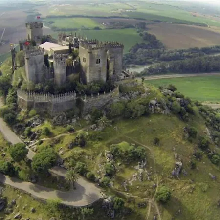 Bonito Atico En La Juderia De *