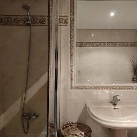 Апартаменты Bonito Atico En La Juderia De