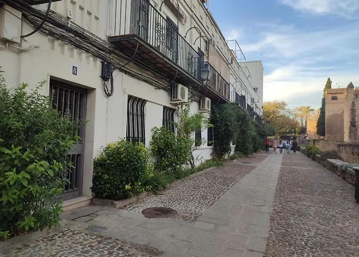 Bonito Atico En La Juderia De Apartman